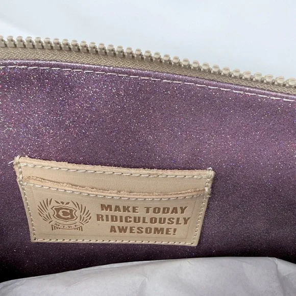 Consuela Downtown Crossbody Black and Cream - Picture 9 of 9